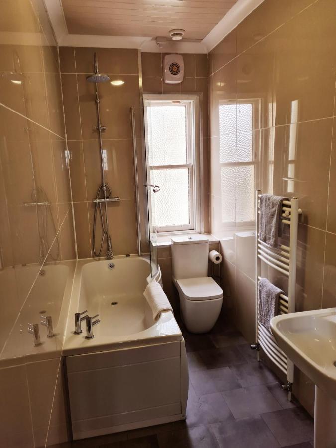 Royal Victoria House Villa Dundee Exterior photo
